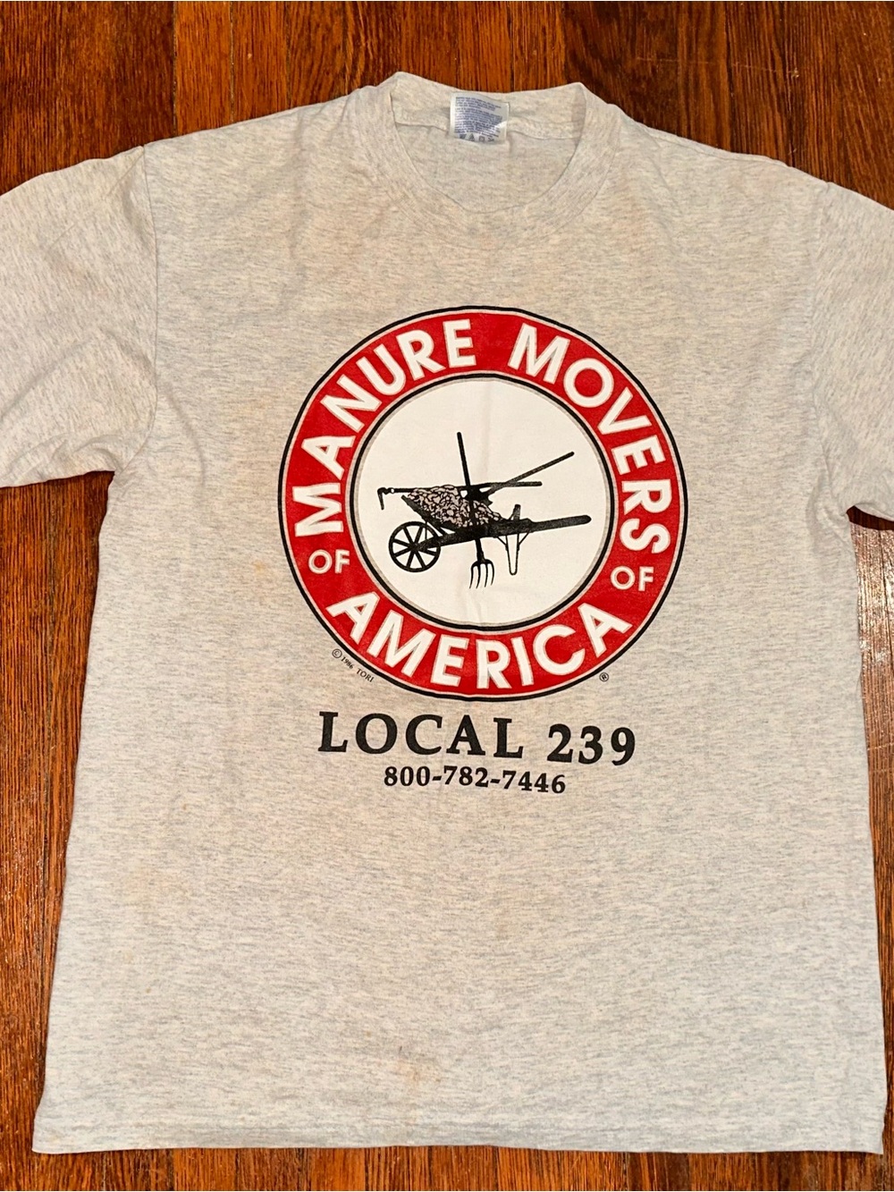 Vintage 90s Medium Manure Movers of America Gray Graphic Short Sleeve Shirt